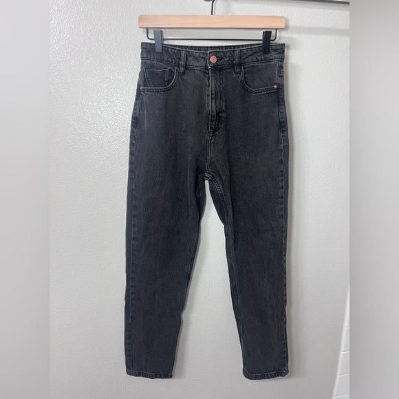 Zara High Rise Mom Jeans Size 6 - Picture 1 of 9